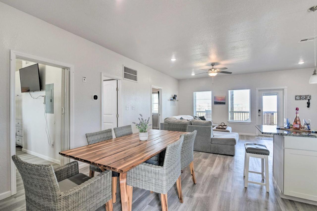 Surfside Beach Retreat With Deck And Ocean Views Εξωτερικό φωτογραφία
