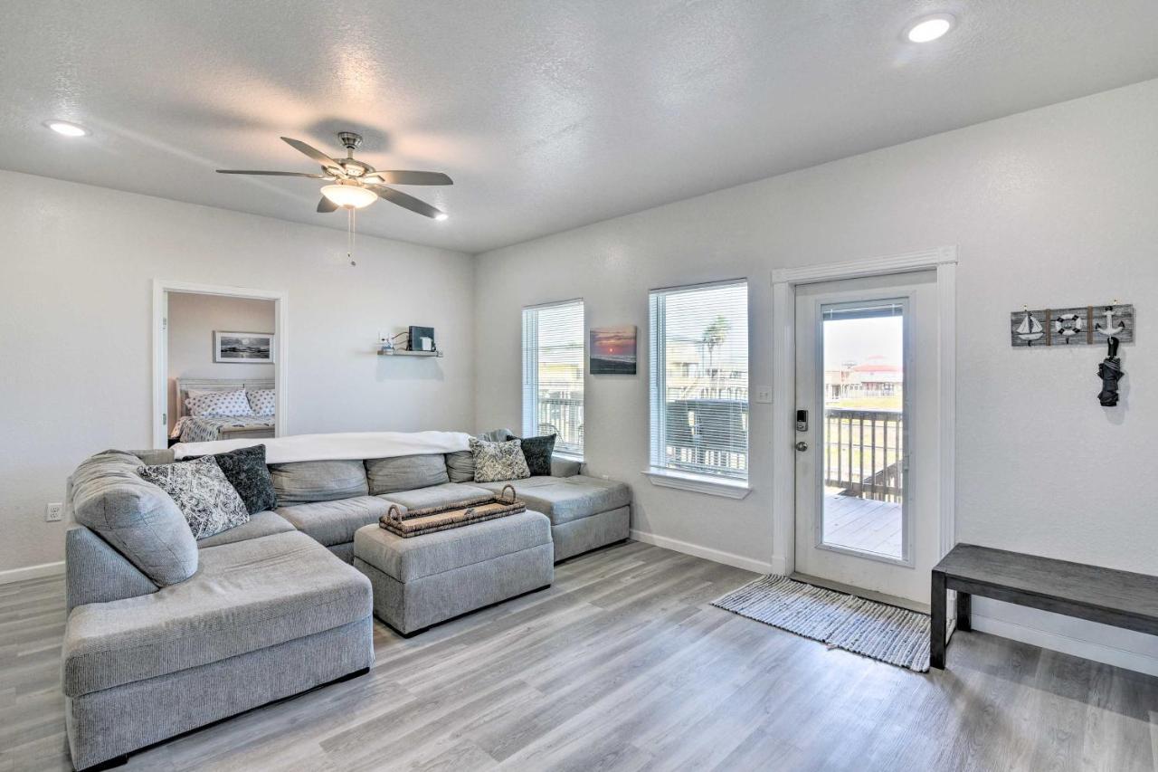 Surfside Beach Retreat With Deck And Ocean Views Εξωτερικό φωτογραφία