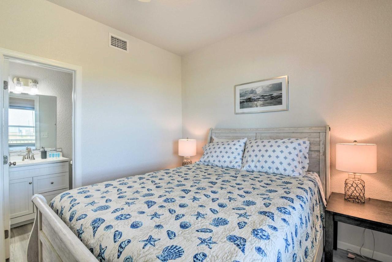 Surfside Beach Retreat With Deck And Ocean Views Εξωτερικό φωτογραφία