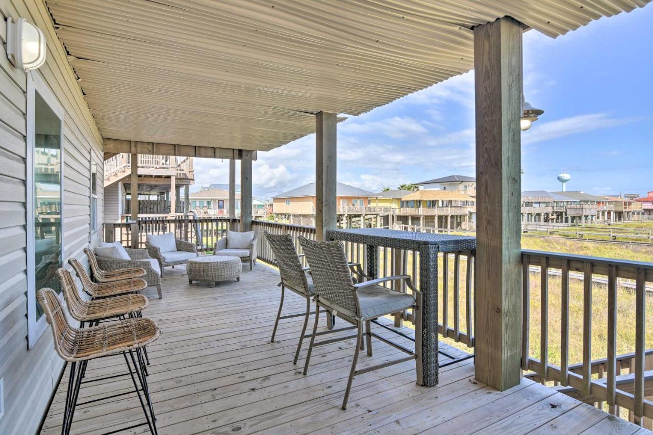 Surfside Beach Retreat With Deck And Ocean Views Εξωτερικό φωτογραφία