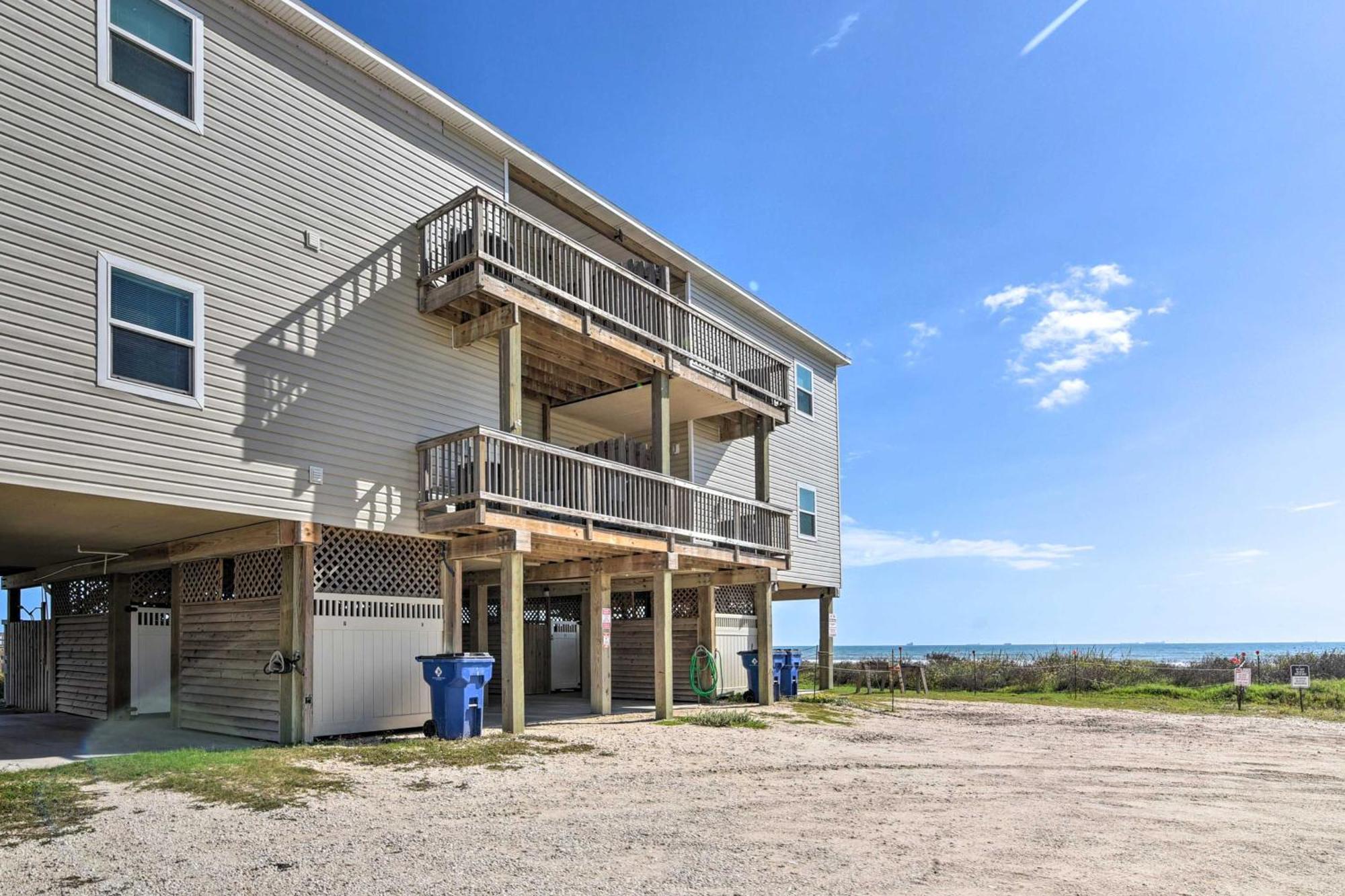 Surfside Beach Retreat With Deck And Ocean Views Εξωτερικό φωτογραφία